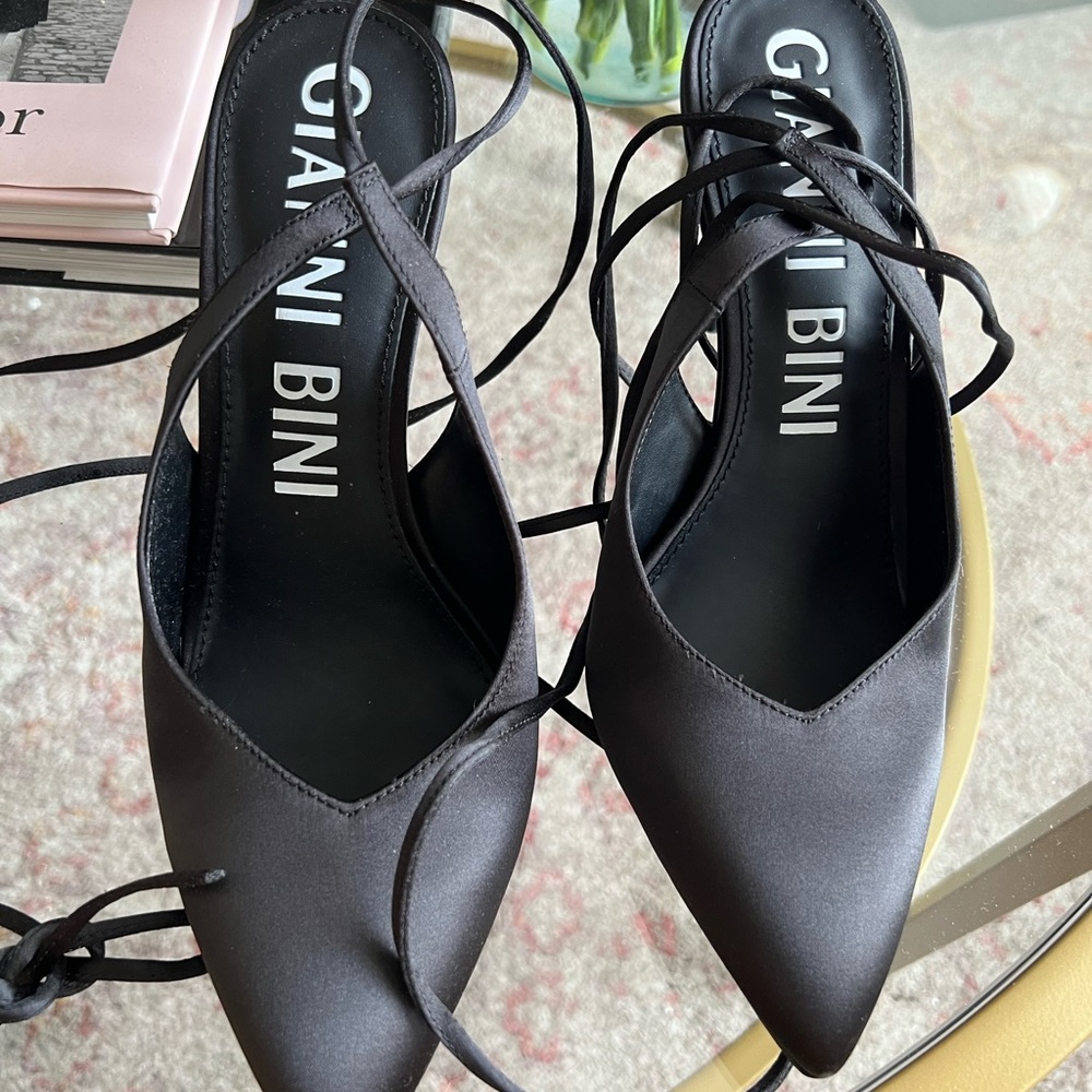 Sexy black Giani Bini pumps
